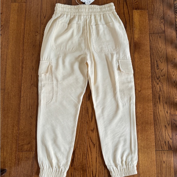 Zara cream cargo jogger pant - Picture 2 of 4